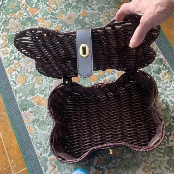 Both Brown Wicker Pet Dog Bone Baskets dog or cat supply storage bins - Picture 12 of 16